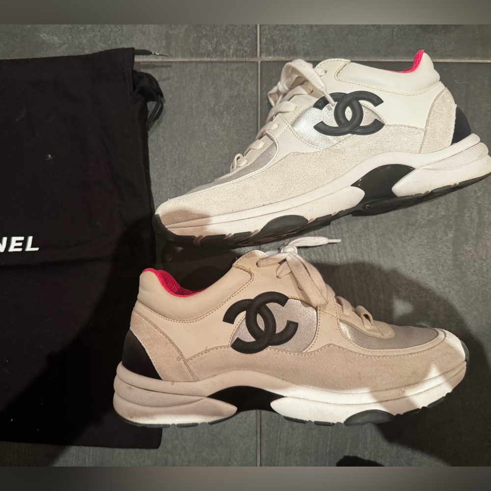 CHANEL white with pink accent Sneaker trainers with size 38